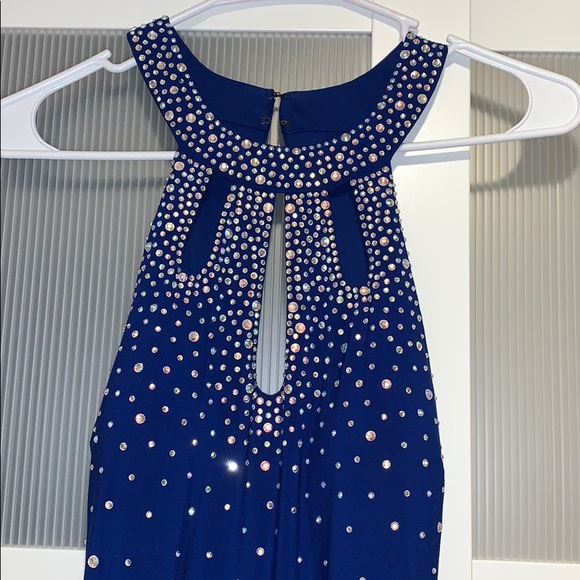 Nightlife gown - Picture 3 of 7